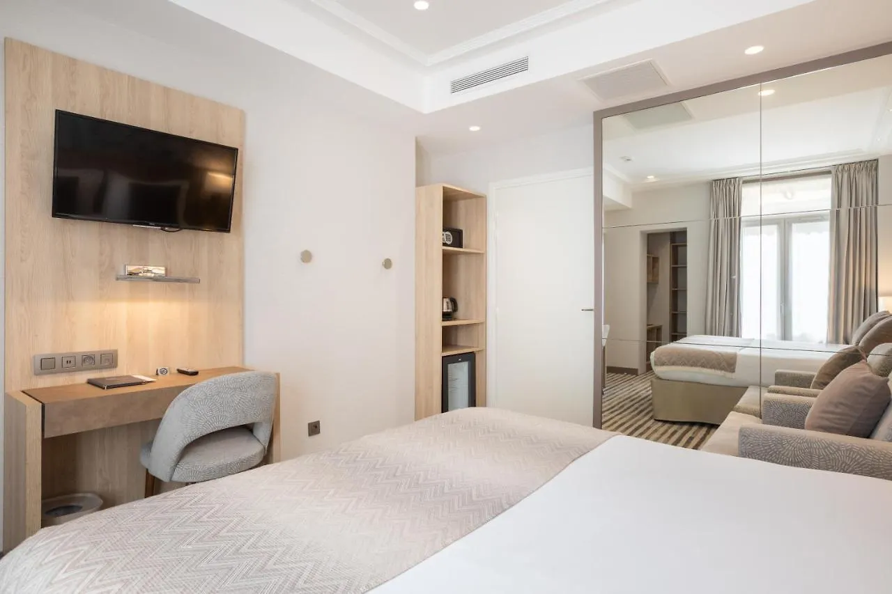 Hotel Lyon Bercy 3*
